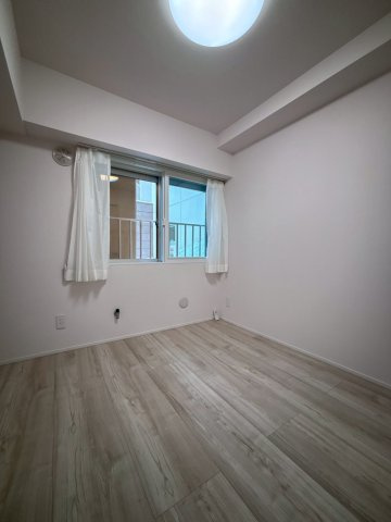 北弐十条マンションC棟の洋室