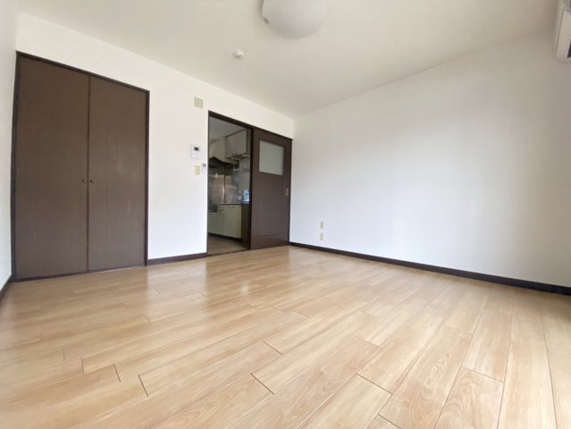 WIND12の居間・リビング|他社様掲載物件もまとめてご紹介、ご案内可能です(^^)/