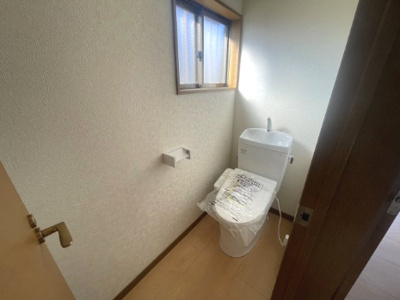 【トイレ】 | 笠間市南友部4LDK中古住宅