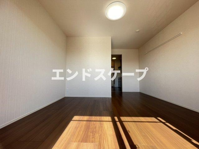 グランテラス西片貝の居間・リビング|高崎、前橋エリアのお部屋探しはエンドスケープまで！お客様の理想お聞かせ下さい♪