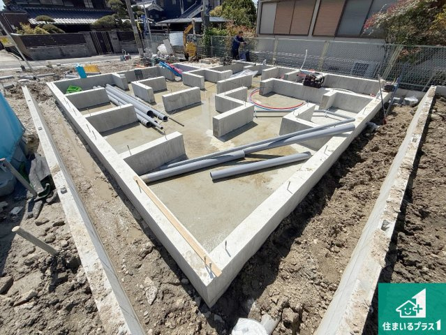 八尾市神宮寺　新築一戸建ての外観|現在の進捗状況です！順調に作業進行中、完成が待ち遠しいです！詳細の間取り等、お気軽にお問い合わせください！