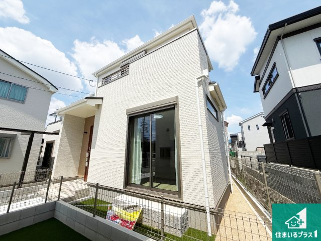 八尾市神宮寺　新築一戸建ての外観|お客様に長く安心して住んでいだだける事にこだわった家づくり！住んでからのアフターサービスにもしっかりと取り組んでいます！