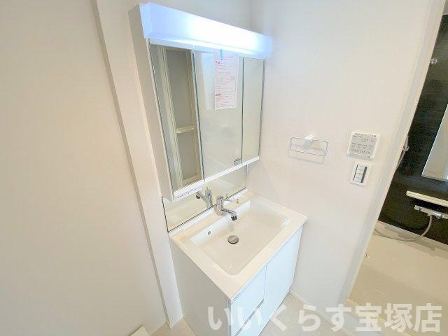 HEBEL Maison 鴻池の洗面所|使いやすい洗面所です