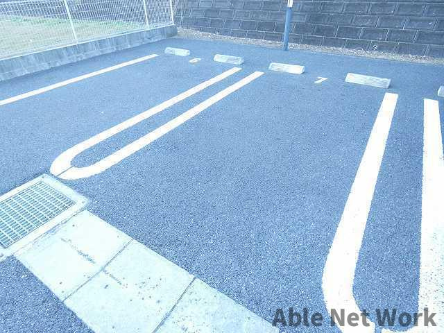 トルテュパシアン港ヶ丘の駐車場|駐車場