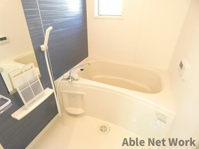 トルテュパシアン港ヶ丘の浴室|追い焚き＆浴室乾燥付き