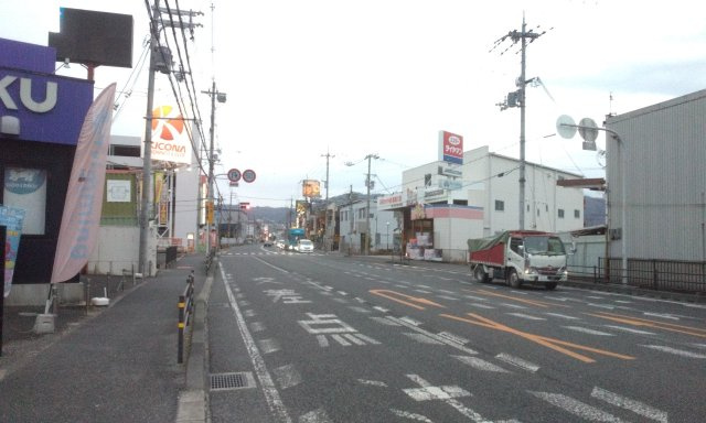 寝屋川市堀溝2丁目貸倉庫126.5万円の周辺