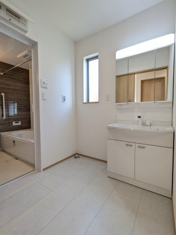 ひたちなか市津田853番のトイレ|同施工物件の1階トイレです。