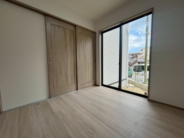 ハートフルタウン与那原町与那原　全4棟の洋室