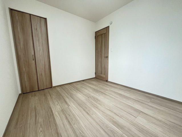 ハートフルタウン与那原町与那原　全4棟の洋室