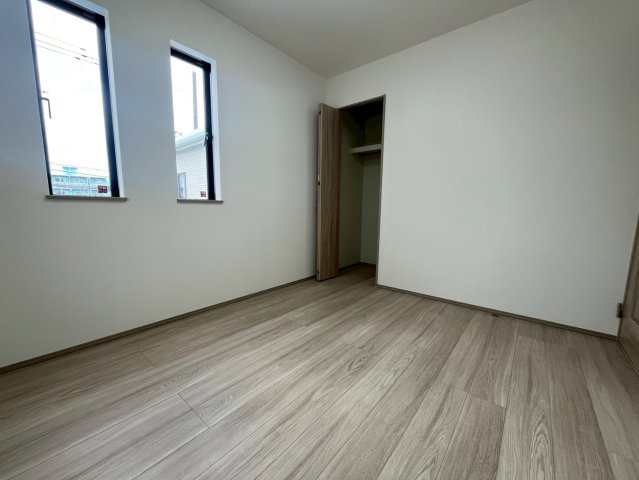 ハートフルタウン与那原町与那原　全4棟の洋室