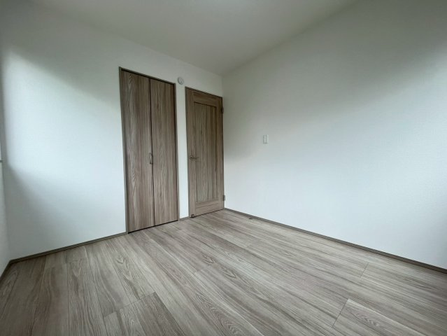 ハートフルタウン与那原町与那原　全4棟の洋室