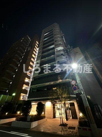 プレサンス江戸堀の外観