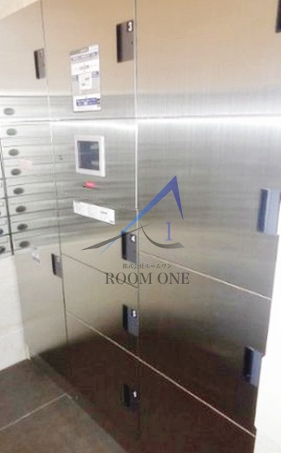 AXAS門前仲町レジデンスのその他共用部分|宅配ボックスです。