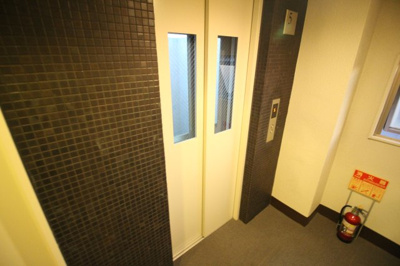 【その他共用部分】 | アパルトマン阪南町 | エレベーター