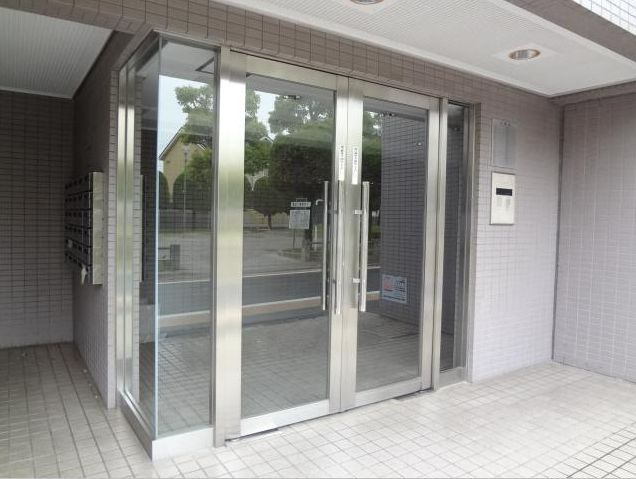 クレールＮのエントランス