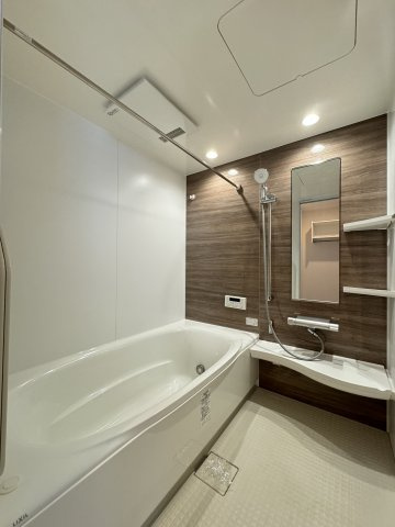 クラシスト万代の浴室