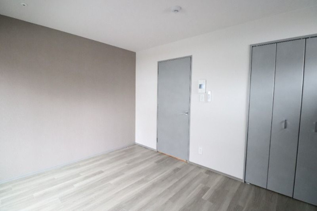 【寝室】 | ジェノヴィア学芸大学