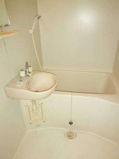 ヴェルデの浴室|コンパクトで使いやすいお風呂です