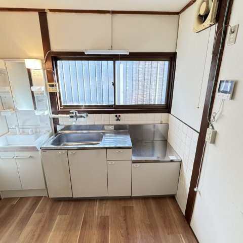 桜丘町戸建のキッチン