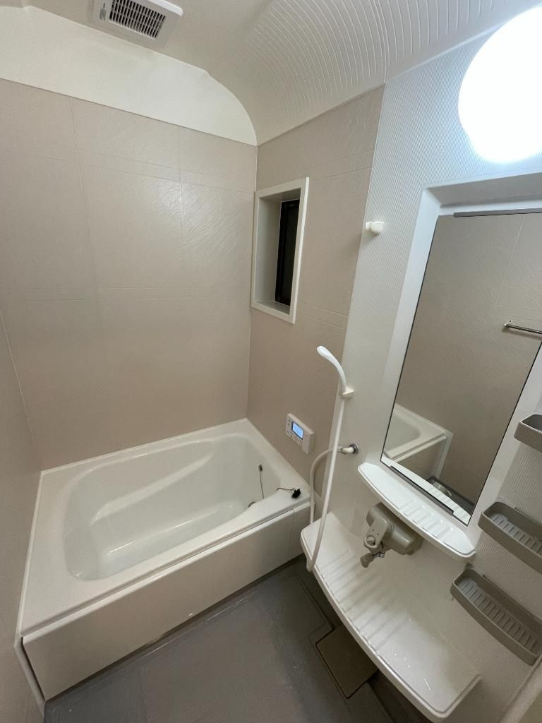 打上宮前町戸建の浴室