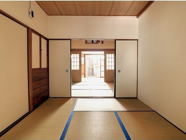 末広町貸家の居間・リビング