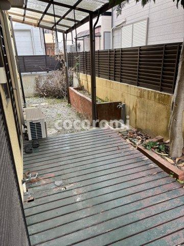 大住谷戸建の庭