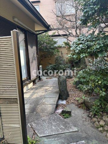 大住谷戸建の庭