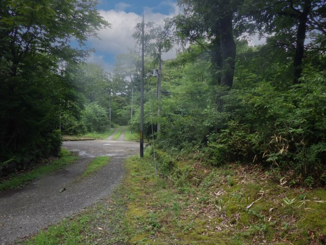 蔵王グリーンビレッジ①の前面道路含む現地写真