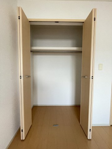 ヴィラ　エクレール　Ｂの収納