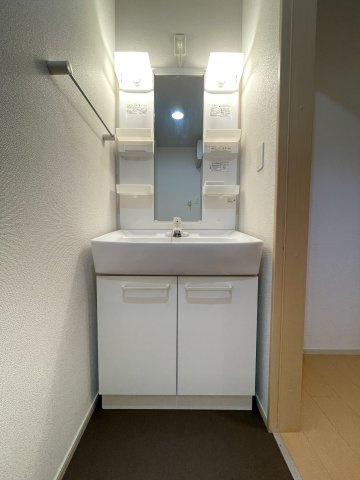 ヴィラ　エクレール　Ｂの洗面所