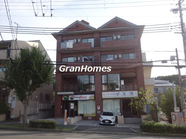 ラ・ターブル西神戸の外観