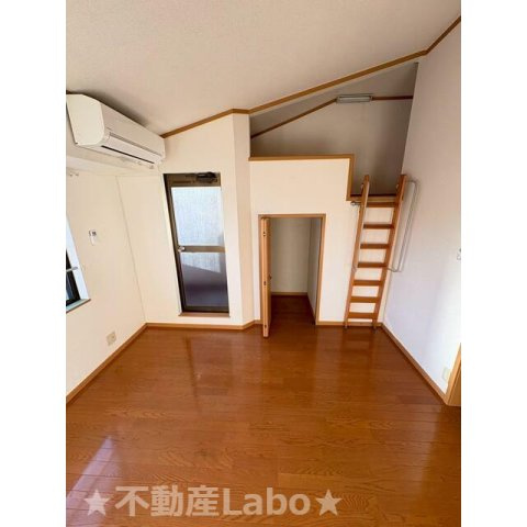 リバージュ北島E