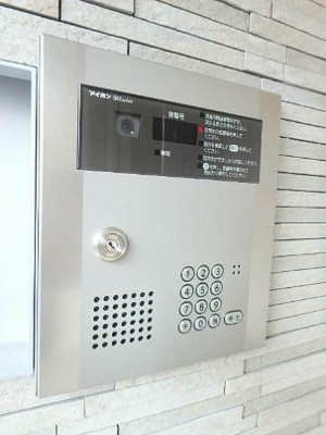 【セキュリティ】 | ロイヤルプレイス西荻窪 | モニター付きオートロックで防犯面も安心です！