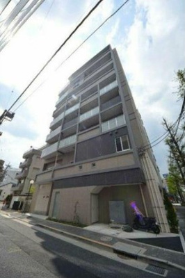 【外観】 | ロイヤルプレイス西荻窪 | 鉄筋コンクリート造のがっちりとした建物。