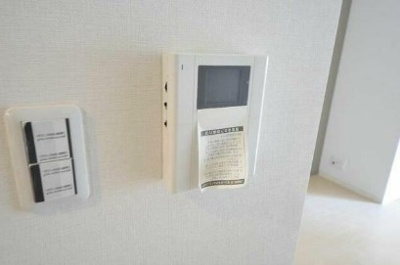 【セキュリティ】 | ロイヤルプレイス西荻窪 | モニター付きインターホンで防犯面も安心です！