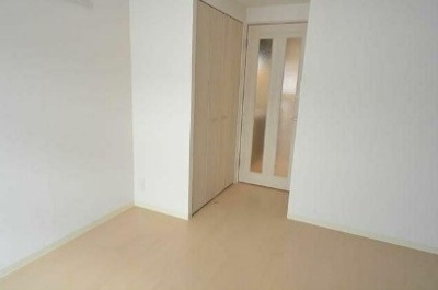 【寝室】 | ロイヤルプレイス西荻窪 | きれいなフローリング。