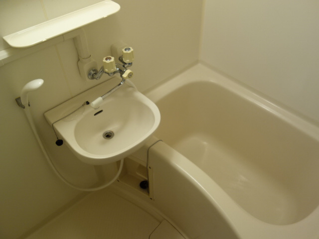 ラ・ターブル西神戸の浴室