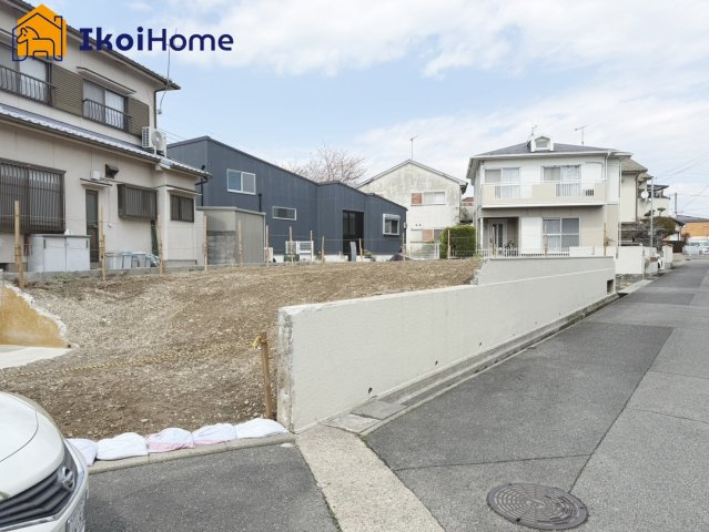 神戸市西区伊川谷町潤和　土地の前面道路含む現地写真|●年中無休：当日予約可●前面道路は南東側・南西側ですので陽当り・通風良好！