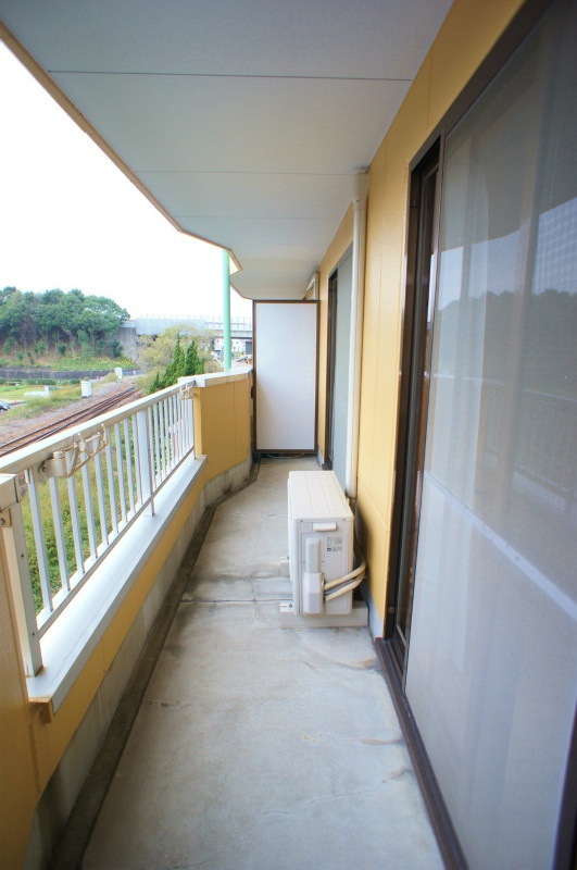 PLEAST御井駅前【10,000円キャッシュバック対象物件】のバルコニー|開放的で明るい空間を演出してくれるバルコニーです