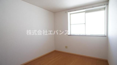 【寝室】 | コーポグリーンD | 落ち着いた色調の寝室です