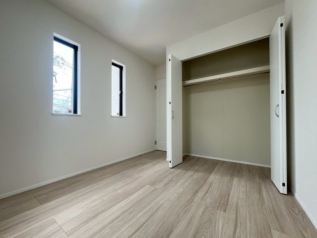 ハートフルタウン与那原町与那原　全4棟の洋室