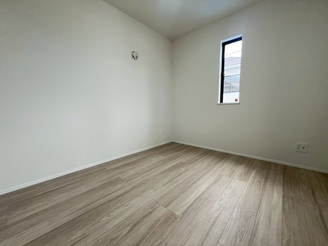 ハートフルタウン与那原町与那原　全4棟の洋室