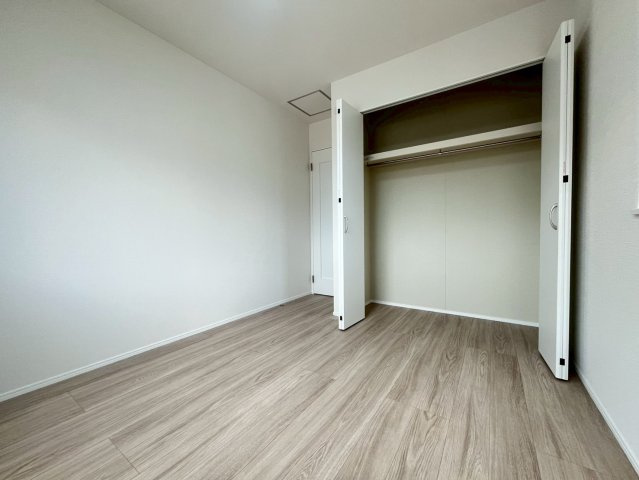 ハートフルタウン与那原町与那原　全4棟の洋室