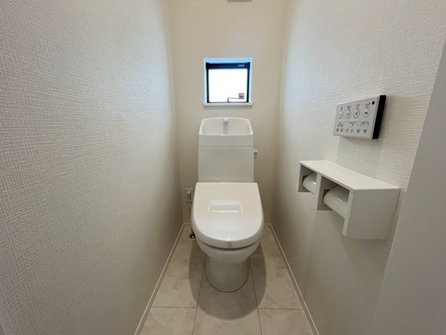 ハートフルタウン与那原町与那原　全4棟のトイレ