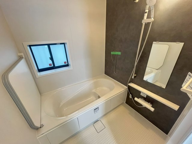 ハートフルタウン与那原町与那原　全4棟の浴室