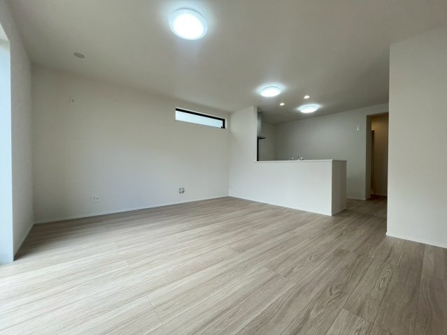 ハートフルタウン与那原町与那原　全4棟の居間・リビング