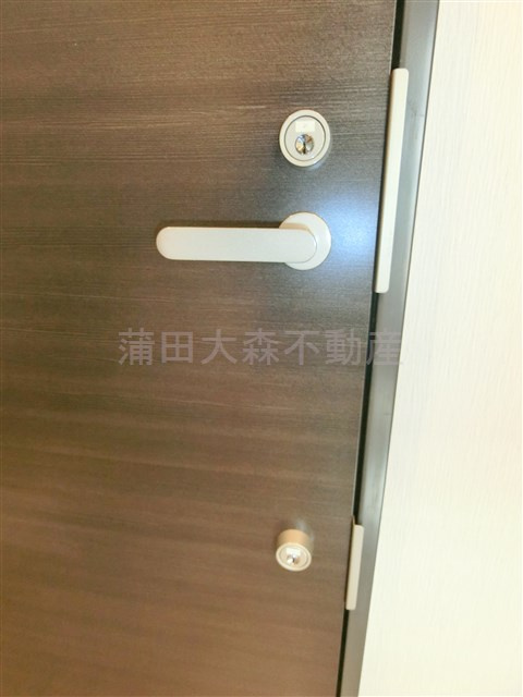 マノワール　デュモの玄関