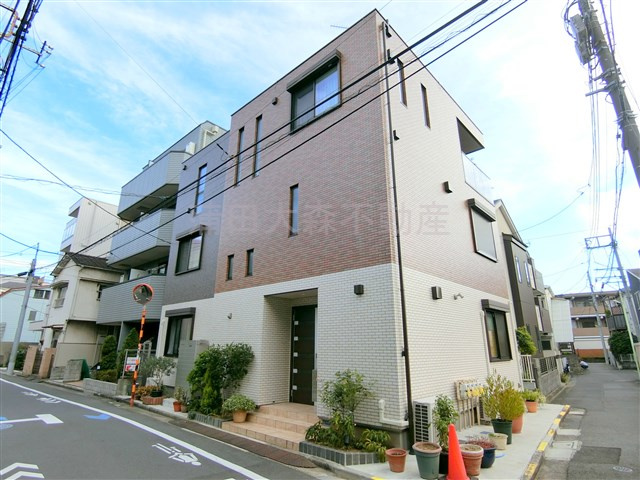 マノワール　デュモの外観