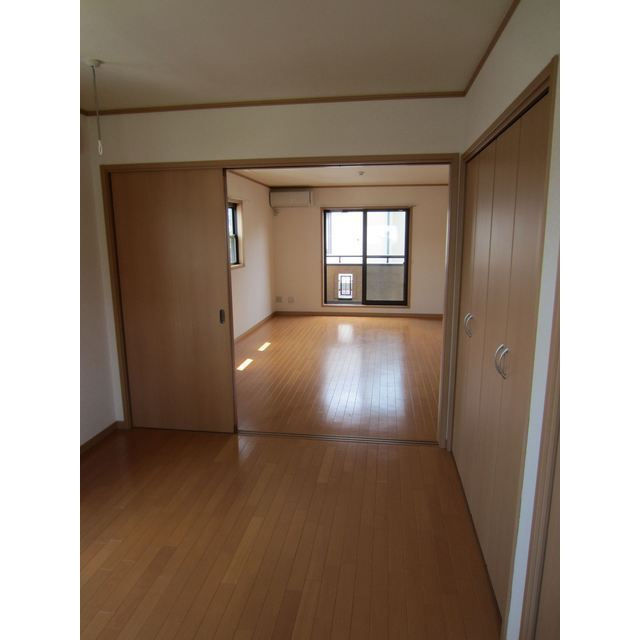 新町ユキハイツの居間・リビング|居間です