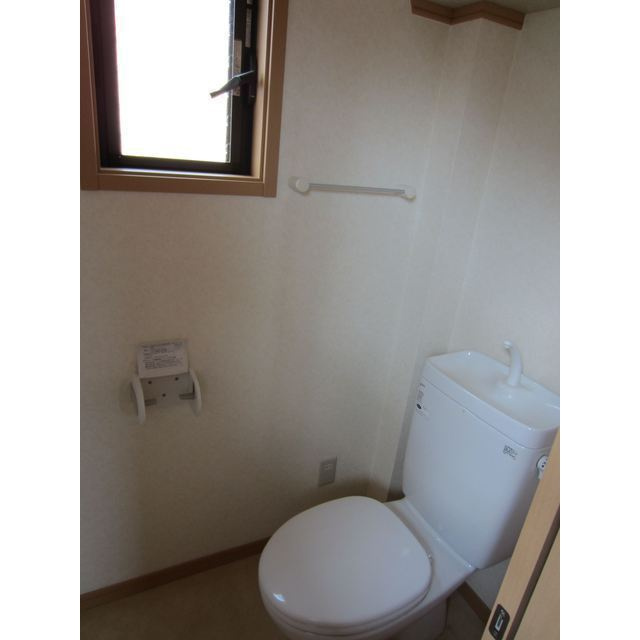 新町ユキハイツのトイレ|清潔感のあるトイレです